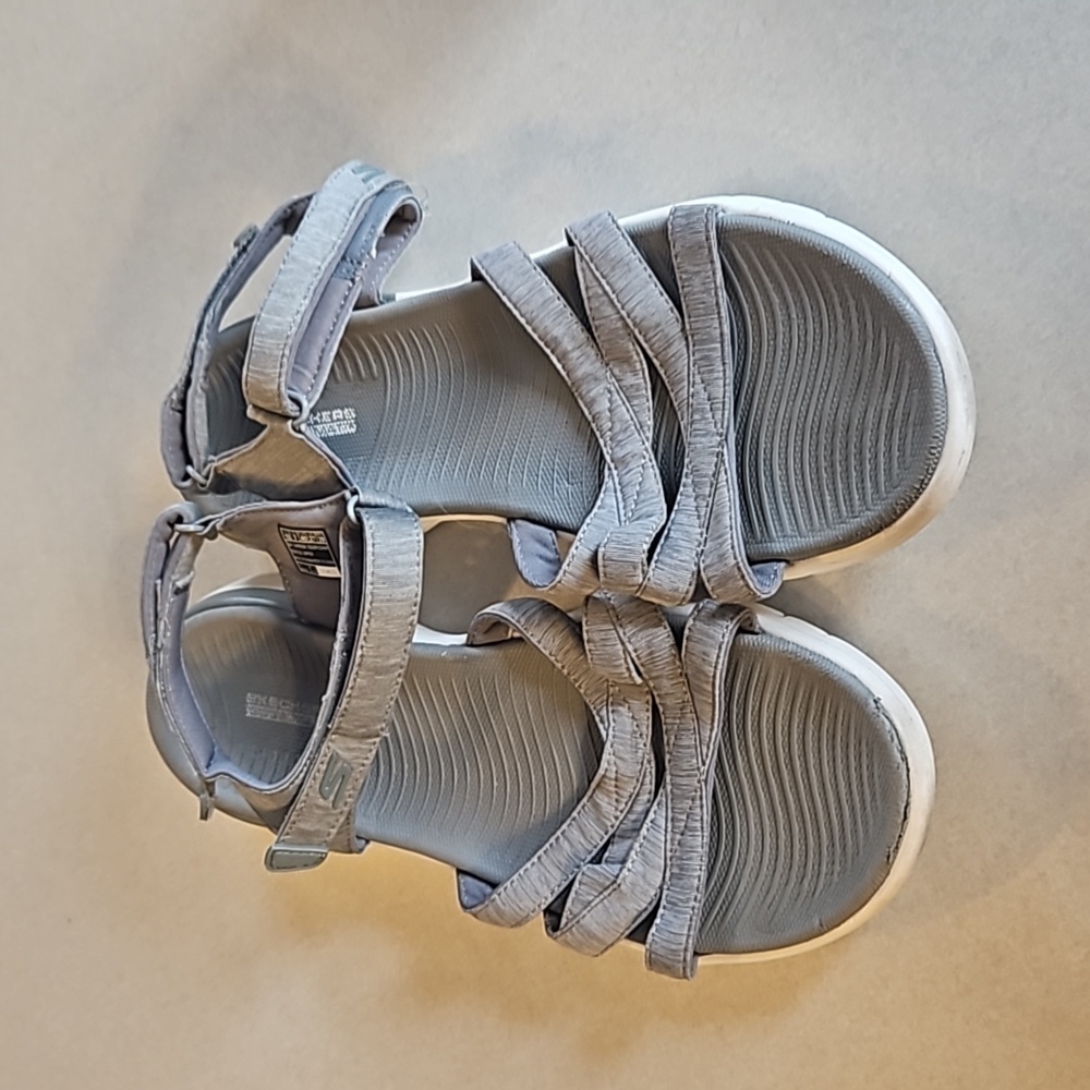 Skechers Gray on the Go sandals